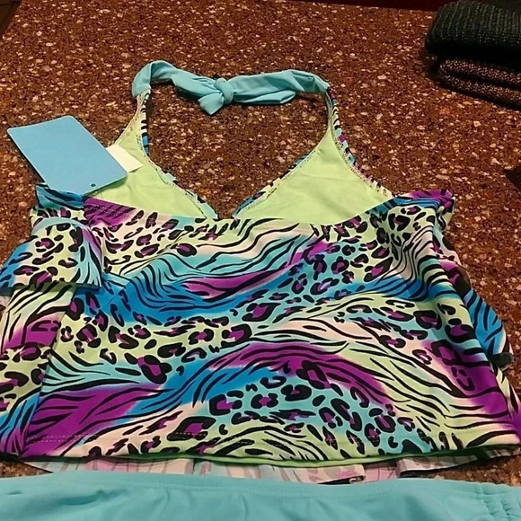 Breaking Waves Swim Set - Picture 6 of 7